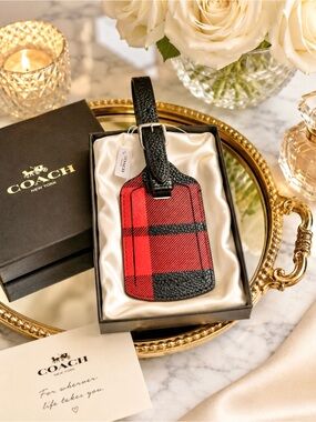 COACH LUXURY TAG